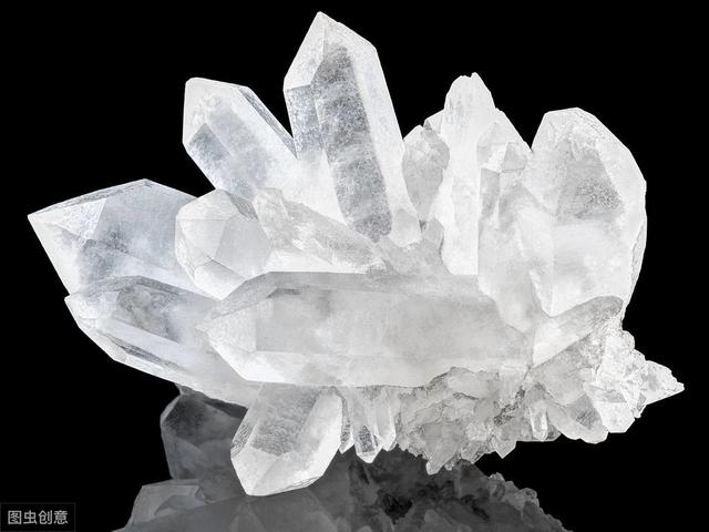 如何鉴别天然水晶呢？